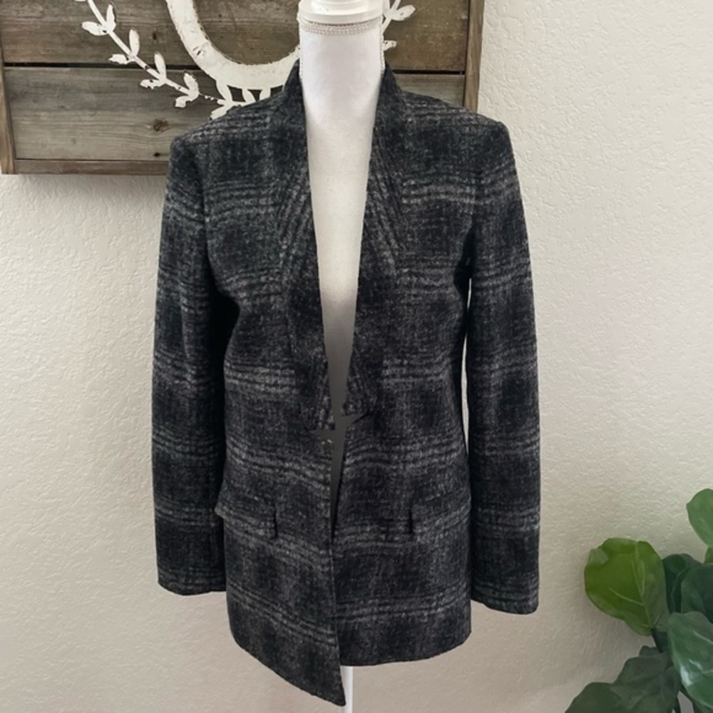 Banana Republic plaid fuzzy‎ blazer jacket size 6 NWT
